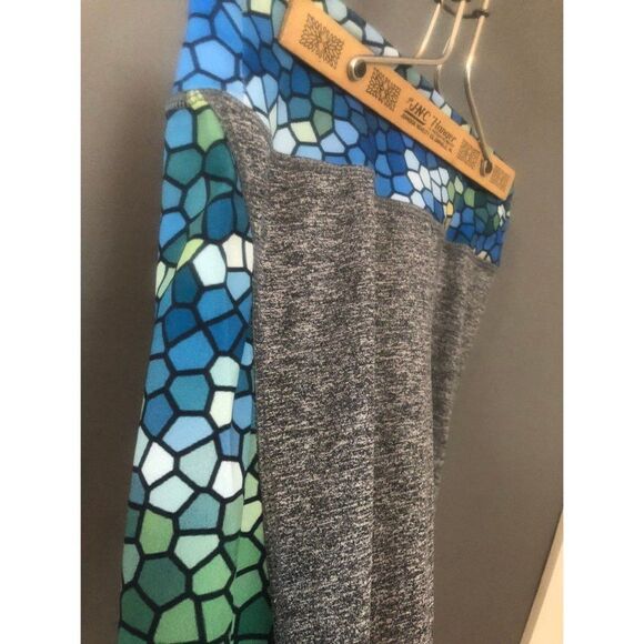 Lularoe size xs jade gray stained glass capri pants leggings - Picture 4 of 6